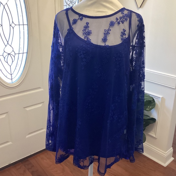 EMBROIDERED 2PC LACE BLOUSE TOP CAMI ( Size: 1X & 2X) ( Dark Sapphire ) - Picture 4 of 7